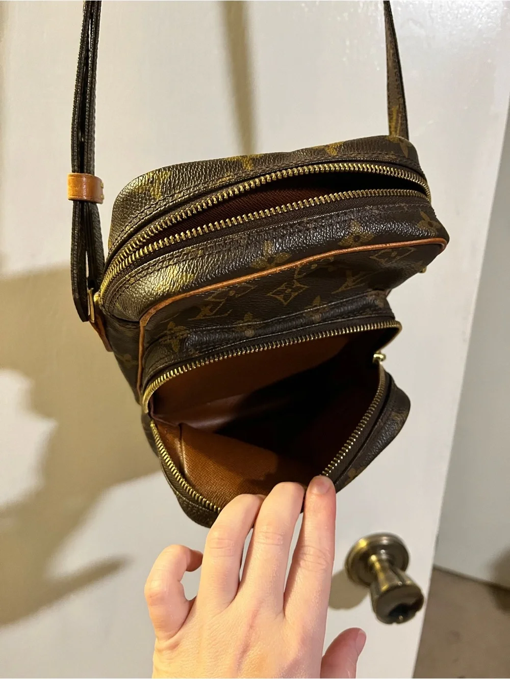 Louis Vuitton Brown Monogram Canvas Messenger Crossbody with Tan Trim